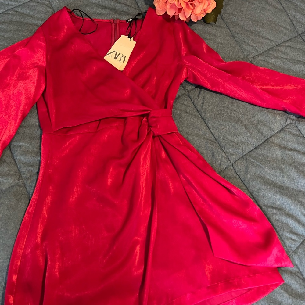 ZARA NEW DRESS - Picture 2 of 6